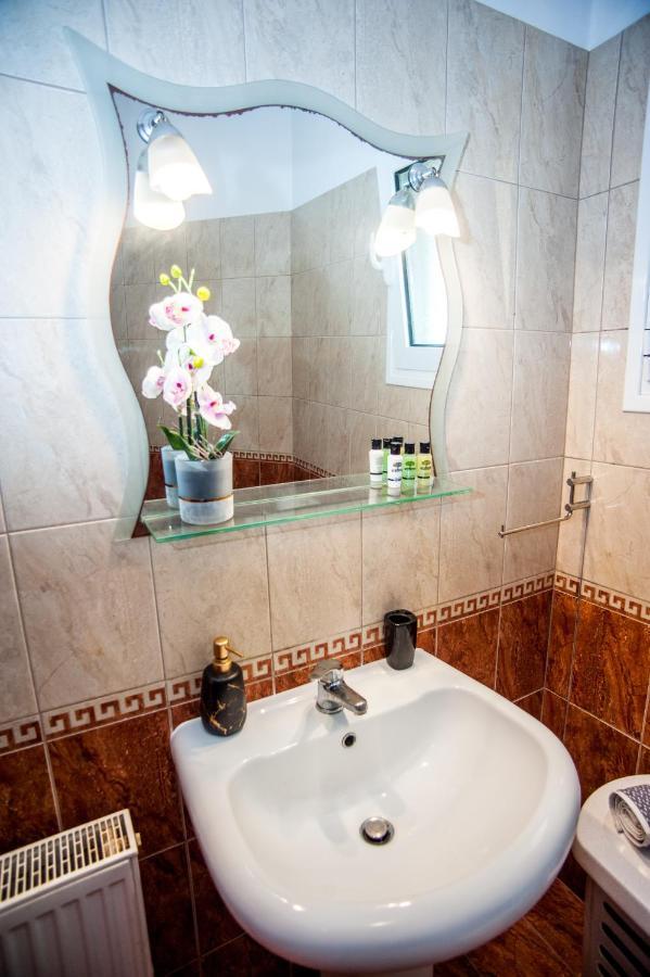 Nikos Apartments Spacious And Panoramic Аргостолион Екстериор снимка